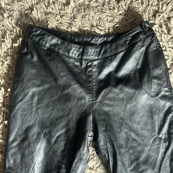 Leather capris - Picture 3 of 3